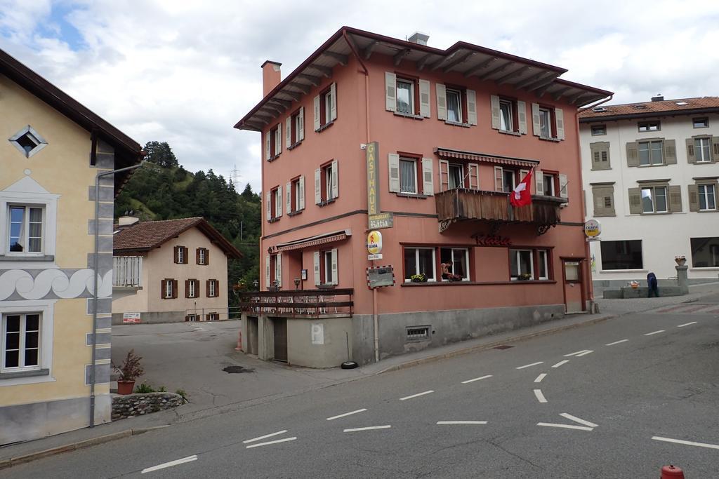 Hotel Raetia Tiefencastel Exterior photo