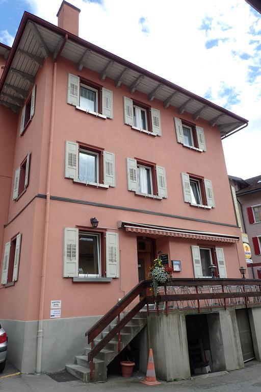 Hotel Raetia Tiefencastel Exterior photo